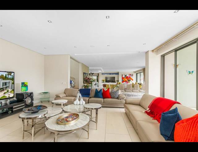 5 BEDROOM PROPERTY TO RENT IN DUXBERRY